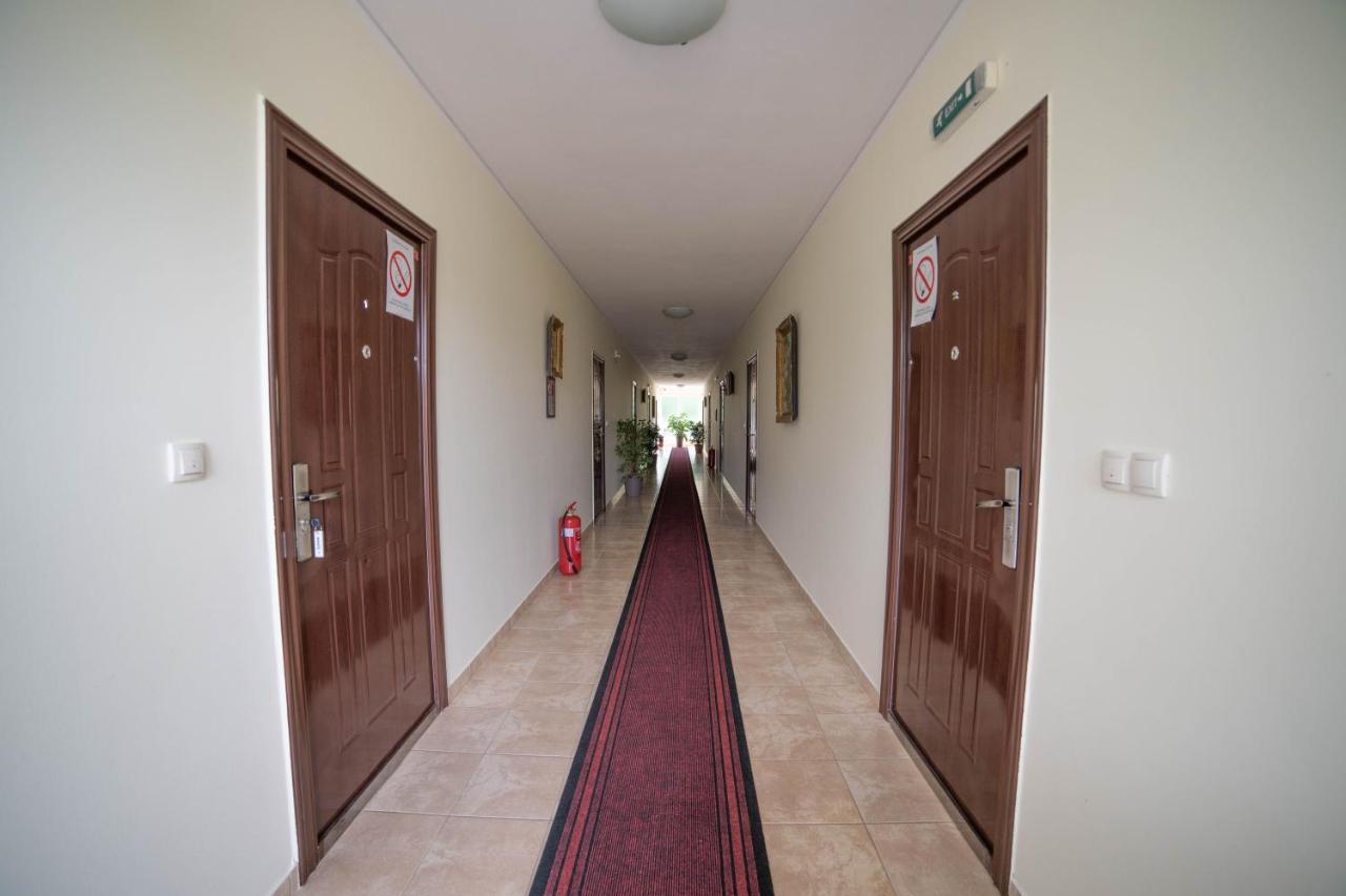 Prenociste Leona Apart otel Veliko Gradište Dış mekan fotoğraf